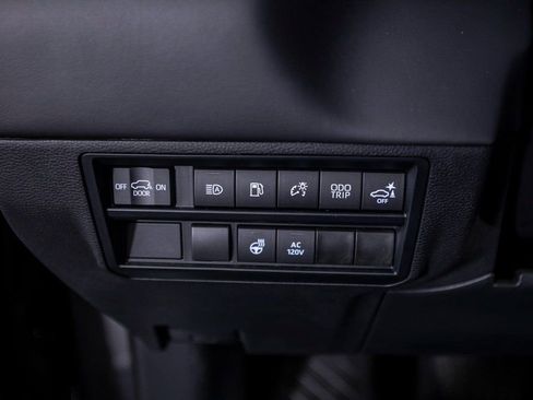 Used 2024 Toyota Sequoia Platinum image 32