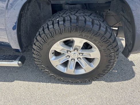 Used 2022 RAM 1500 Laramie image 6