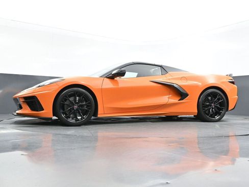 Used 2024 Chevrolet Corvette Stingray Premium Conv w/ Z51 Performance Package RWD image 51