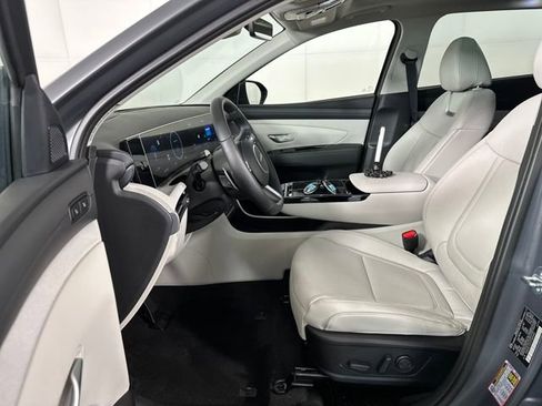 Certified 2025 Hyundai Tucson Limited image 11