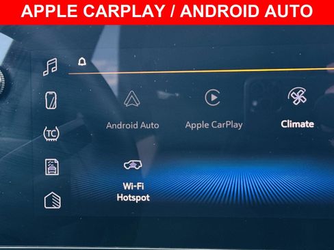 Used 2025 Chevrolet Trax LT w/ LT Convenience Package image 4