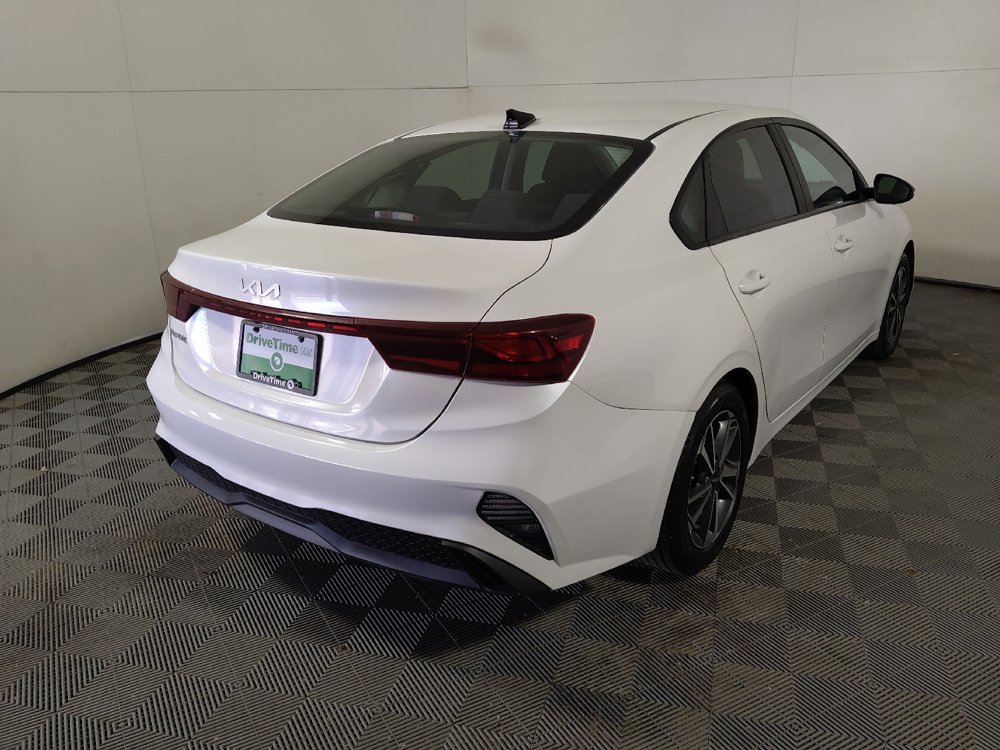 Used 2023 Kia Forte LXS FWD image 7