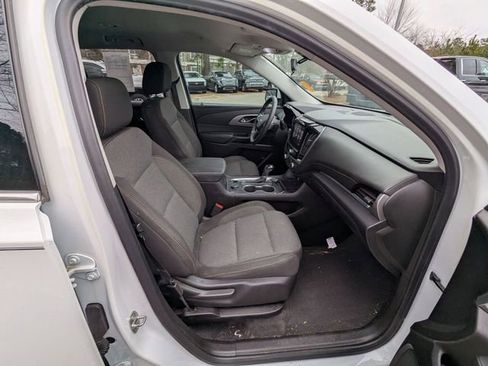 Used 2019 Chevrolet Traverse LT image 15