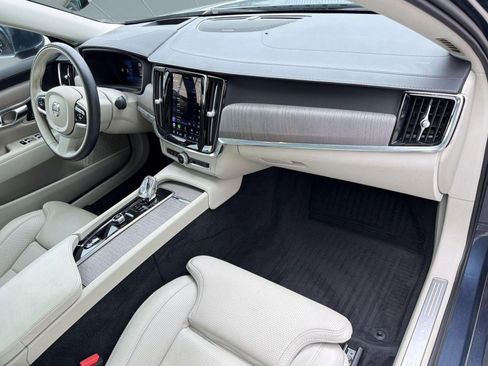 Certified 2023 Volvo S90 B6 Ultimate w/ Protection Package Premier AWD/4WD image 31