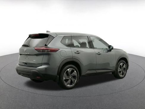 Used 2025 Nissan Rogue SV FWD image 8