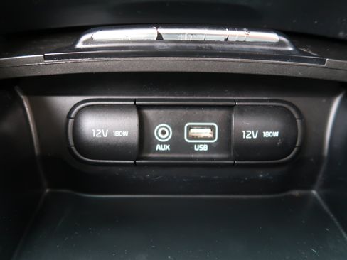 Used 2020 Kia Optima S FWD image 19