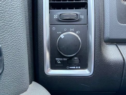 Used 2016 RAM 2500 SLT AWD/4WD image 7