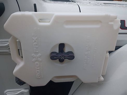Used 2018 Jeep Wrangler Unlimited Rubicon AWD/4WD image 15