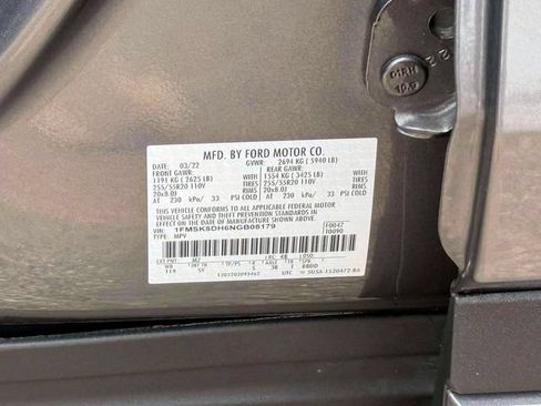 Used 2022 Ford Explorer XLT w/ Equipment Group 202A AWD/4WD image 21