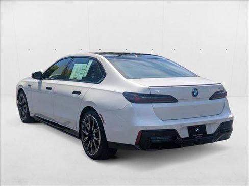 New 2025 BMW i7 M70 w/ Executive Package image 8
