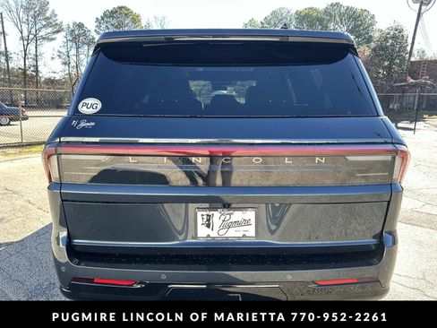 New 2026 Lincoln Navigator L Reserve AWD/4WD image 6