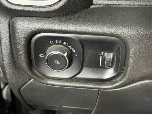 Used 2021 RAM 2500 Tradesman AWD/4WD image 15