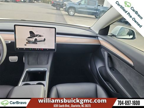 Used 2023 Tesla Model 3 Performance image 27