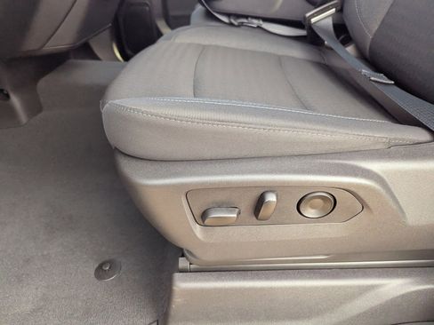 Certified 2025 Chevrolet Silverado 2500 Custom w/ Custom Value Package image 27