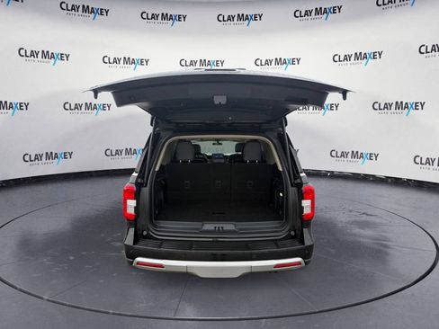 Used 2022 Ford Expedition XLT AWD/4WD image 16