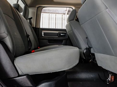 Used 2017 RAM 2500 SLT image 33