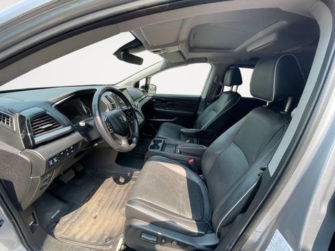 Used 2022 Honda Odyssey Touring image 9