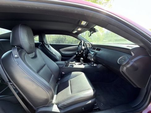 Used 2010 Chevrolet Camaro LT RWD image 16