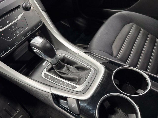 Used 2013 Ford Fusion SE FWD image 19