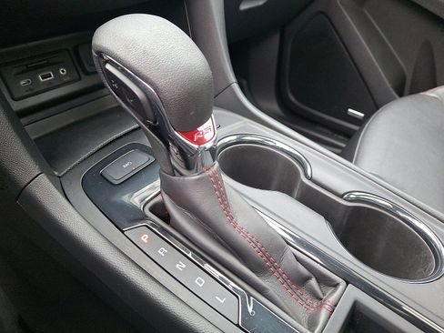 Used 2023 Chevrolet Equinox RS w/ RS Leather Package image 15