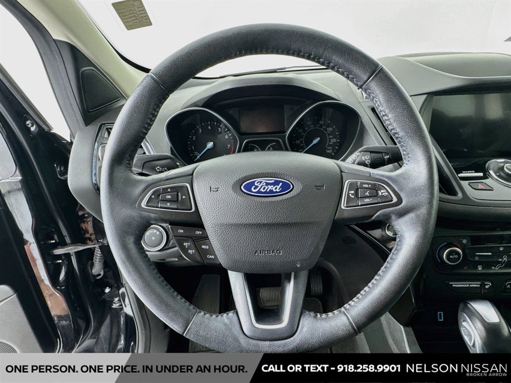Used 2019 Ford Escape Titanium AWD/4WD image 11
