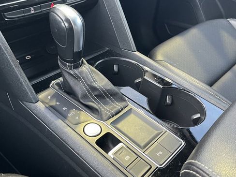 Used 2022 Volkswagen Atlas SE image 40