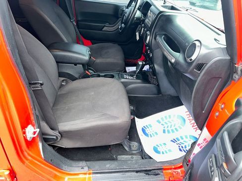 Used 2015 Jeep Wrangler Unlimited Sport w/ Quick Order Package 24S image 33