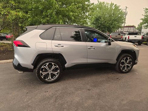 Used 2023 Toyota RAV4 XSE w/ Weather Package AWD/4WD image 9