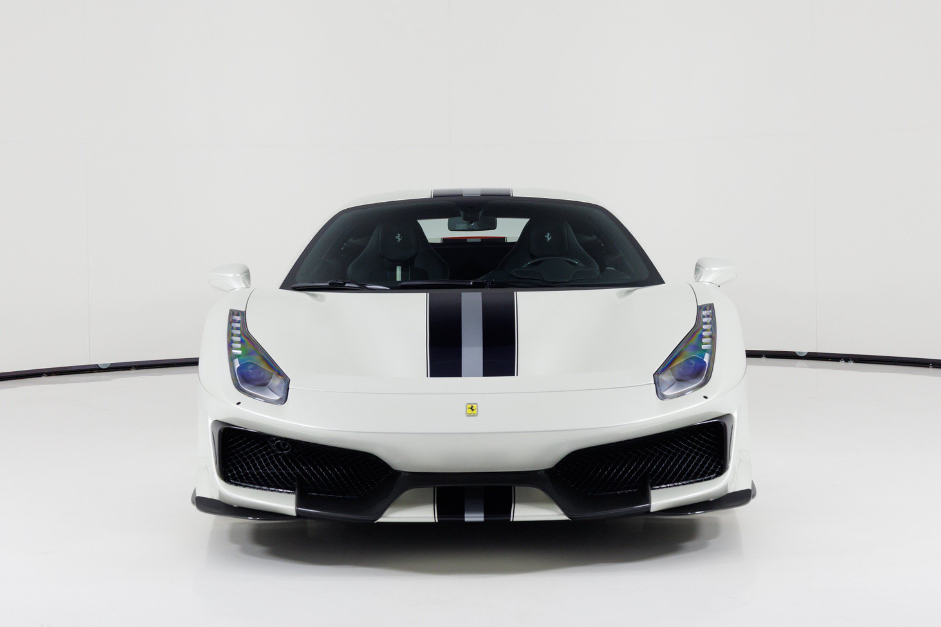 Used 2020 Ferrari 488 Pista Coupe RWD image 8