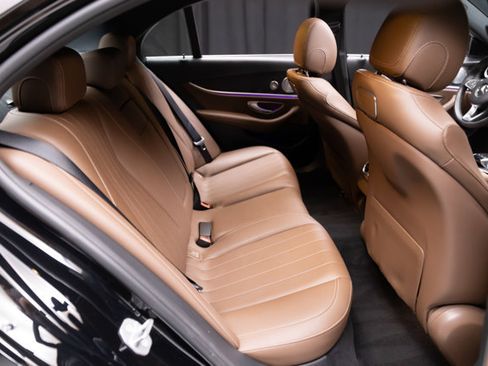 Used 2018 Mercedes-Benz E 300 4MATIC w/ Premium 1 Package image 62