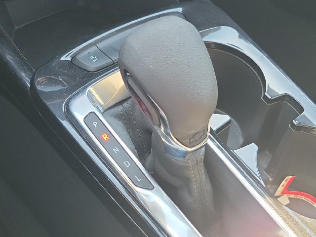 Used 2026 Chevrolet Trax LT FWD image 34