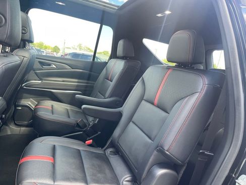 Used 2024 Chevrolet Traverse RS AWD/4WD image 22