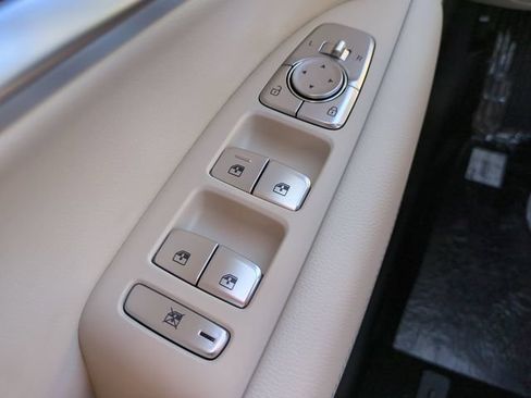 Used 2026 Genesis G70 2.5T RWD image 23