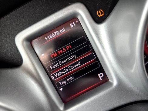 Used 2013 Dodge Journey SXT image 19