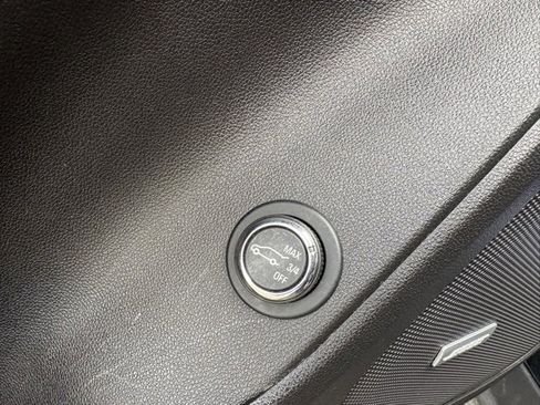 Used 2021 Chevrolet Blazer Premier w/ Driver Confidence II Package image 25