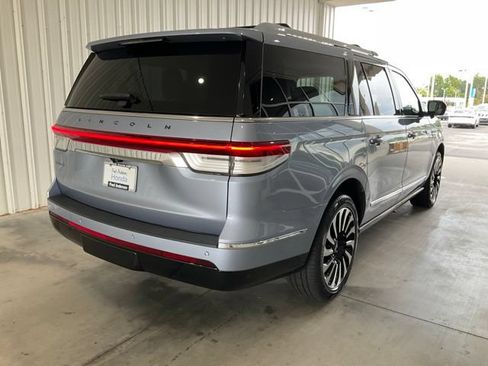 Used 2023 Lincoln Navigator L Black Label AWD/4WD image 23