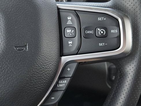 New 2026 RAM 1500 Express AWD/4WD image 16