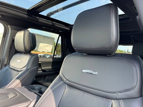 New 2027 Ford Expedition Platinum w/ Stealth Appearance Package AWD/4WD image 12