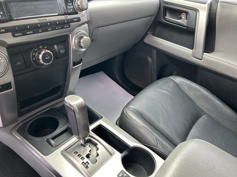 Used 2011 Toyota 4Runner SR5 image 9