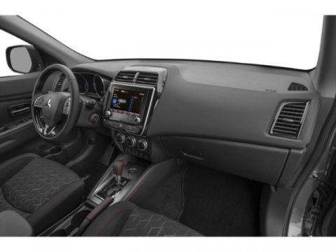 Used 2026 Mitsubishi Outlander Sport LE AWD/4WD image 14
