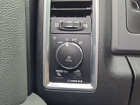 Used 2017 RAM 1500 Big Horn AWD/4WD image 22