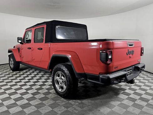 Used 2021 Jeep Gladiator Sport image 6