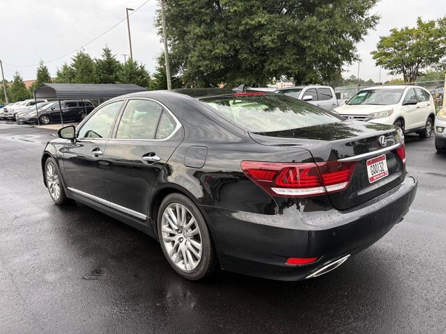 Used 2013 Lexus LS 460 w/ Comfort Pkg RWD image 18