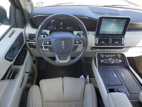 Used 2020 Lincoln Navigator L Reserve image 16