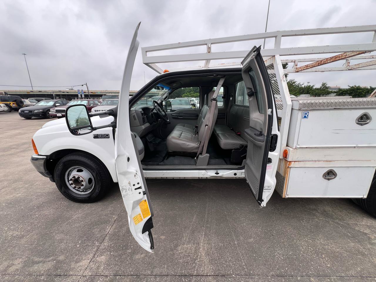 Used 2001 Ford F350 XL RWD image 57
