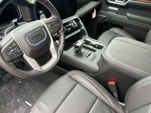 New 2026 GMC Sierra 1500 Denali AWD/4WD image 9