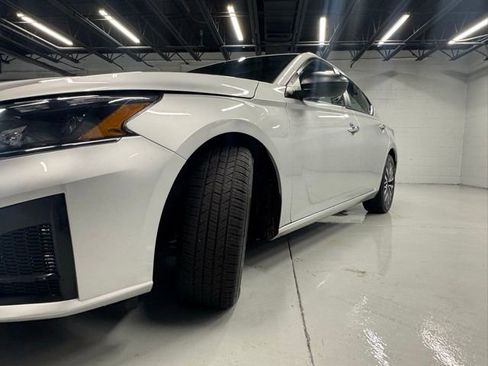 Used 2024 Nissan Altima 2.5 SV image 21