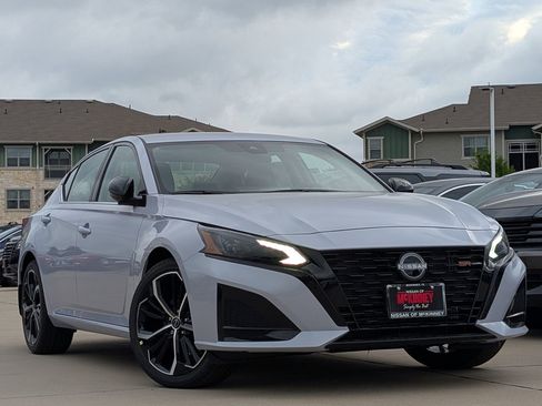New 2026 Nissan Altima 2.5 SR FWD image 1