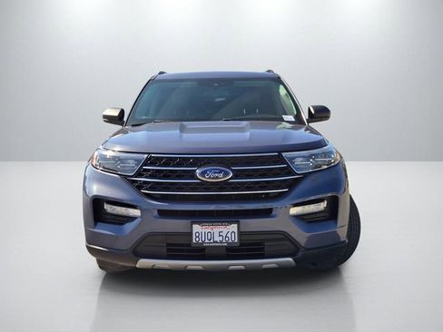 Used 2021 Ford Explorer XLT w/ Equipment Group 202A image 2