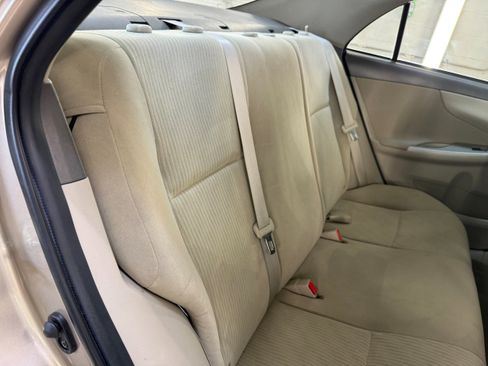 Used 2010 Toyota Corolla LE image 16